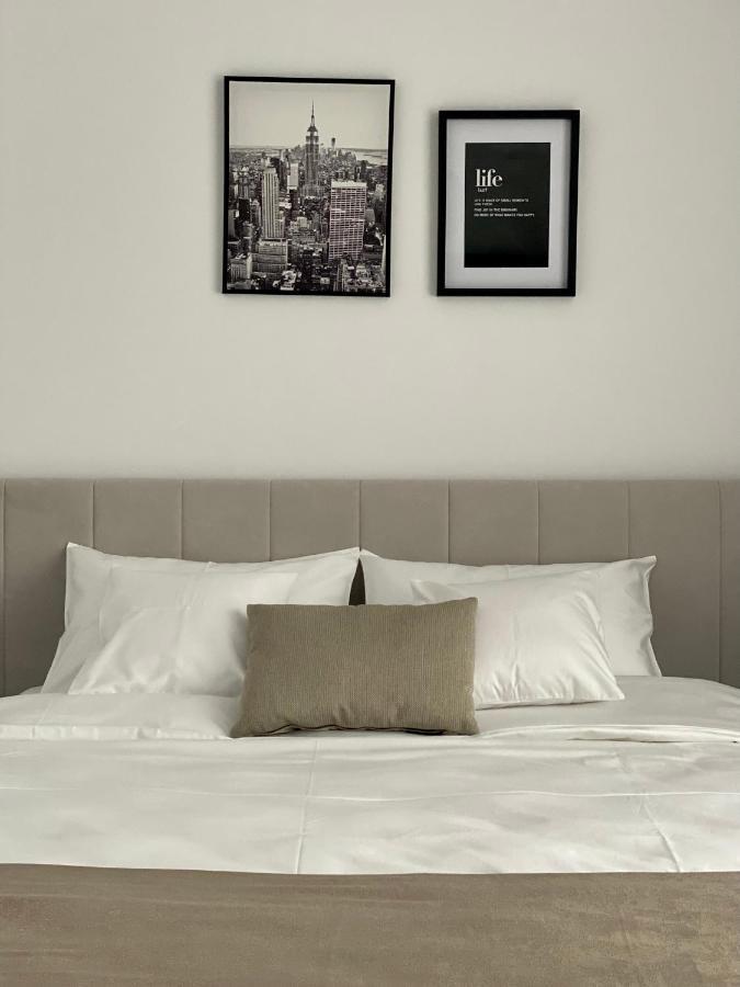 Cosy Apartments & Bistro Pufesti Zewnętrze zdjęcie