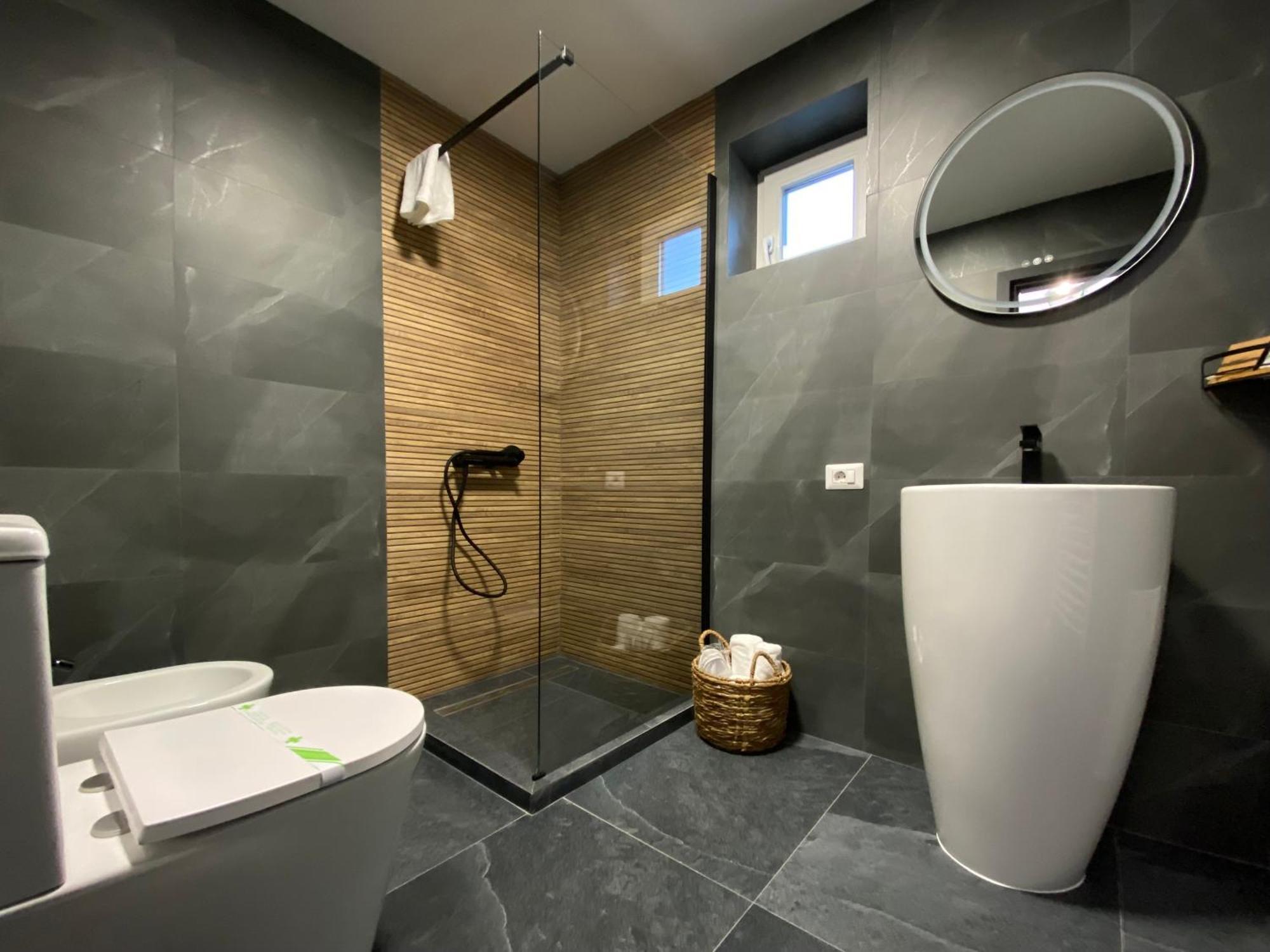Cosy Apartments & Bistro Pufesti Zewnętrze zdjęcie