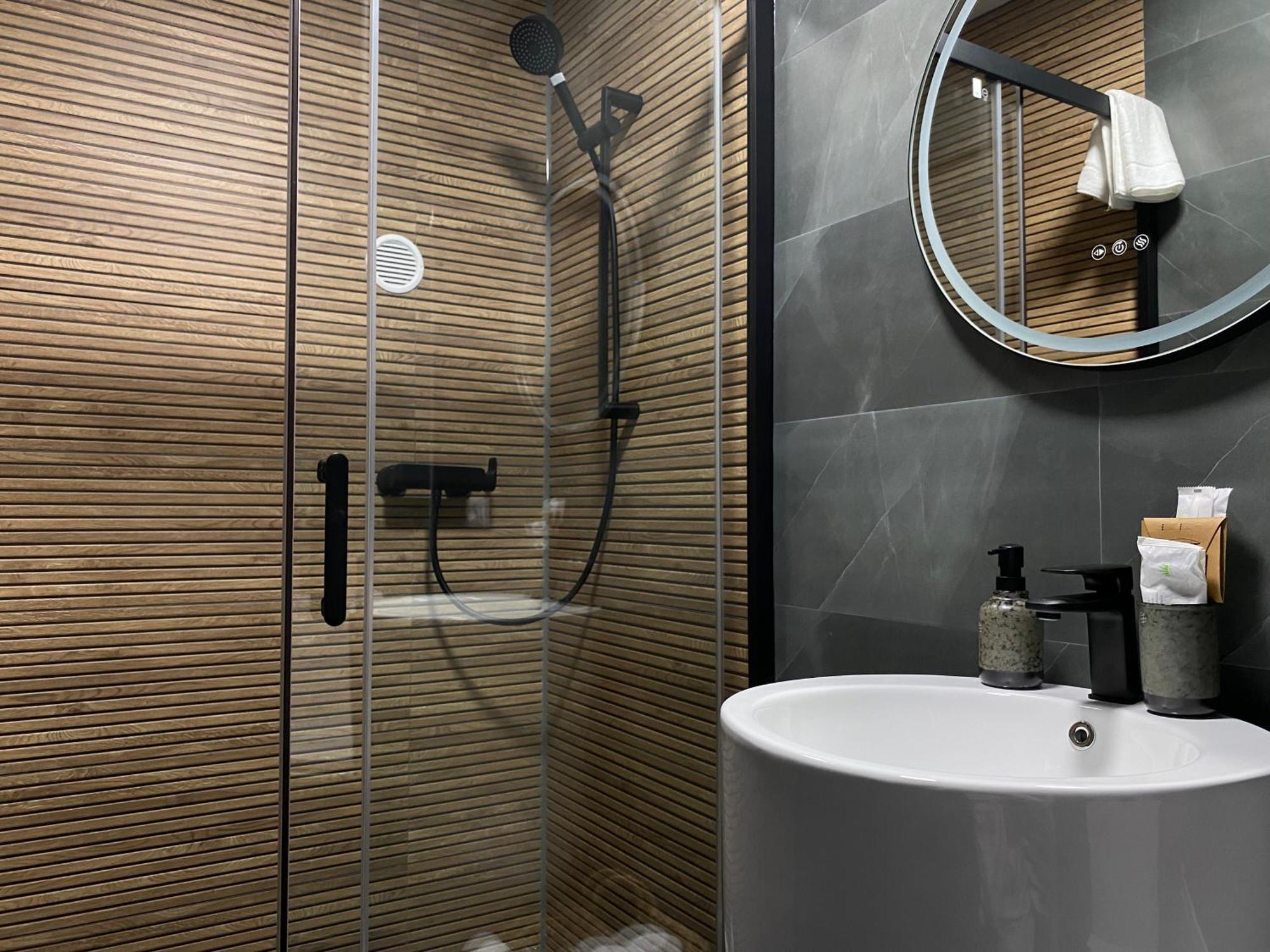 Cosy Apartments & Bistro Pufesti Zewnętrze zdjęcie